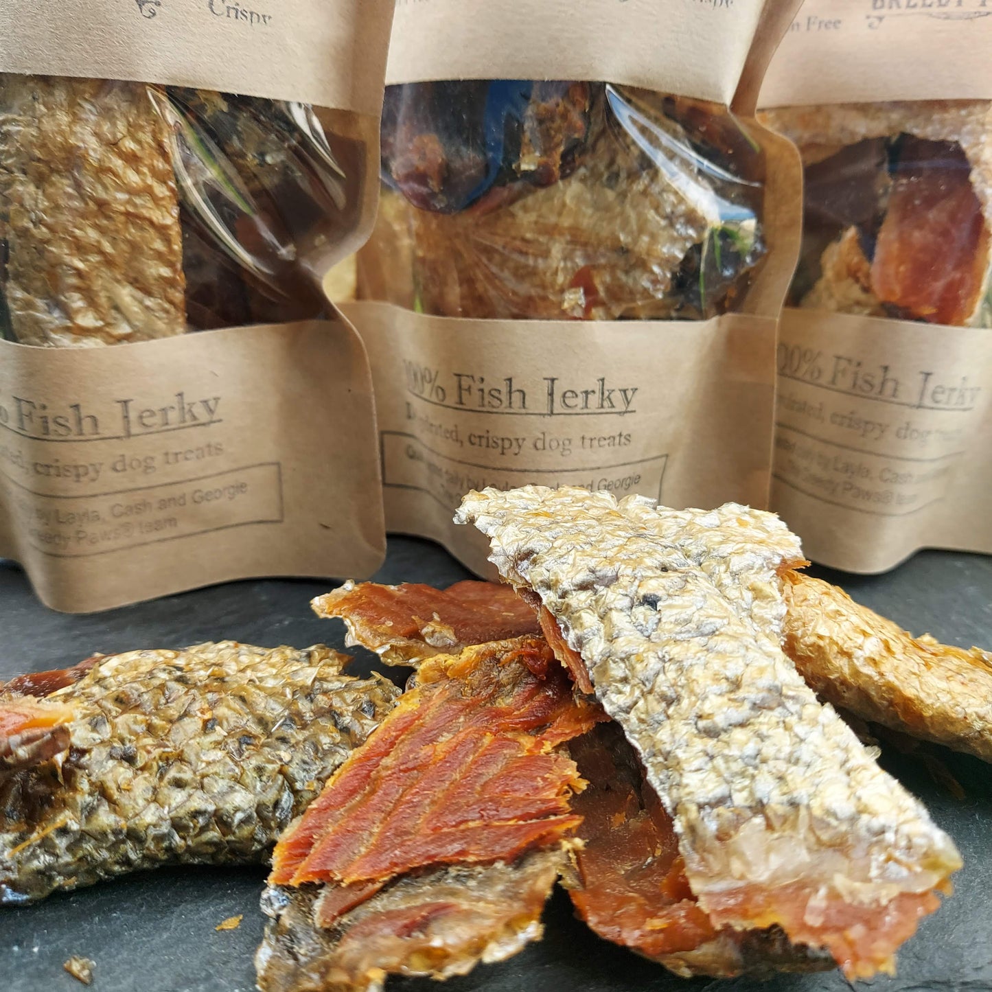 100% Salmon skin, dehydrated 100% natural, Omega 3 oil 50g bags